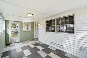 2054 Jermain Dr, Columbus, OH 43219 - Photo 5