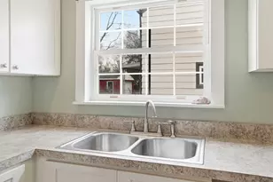 2054 Jermain Dr, Columbus, OH 43219 - Photo 15