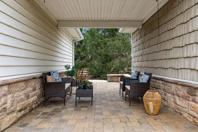 1574 Cape Drive, Grove City, OH 43123 - Photo 5