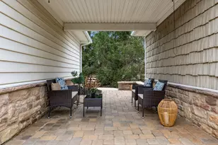 1574 Cape Dr, Grove City, OH 43123 - Photo 5