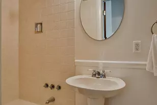 27 E Dunedin Rd, Columbus, OH 43214 - Photo 19