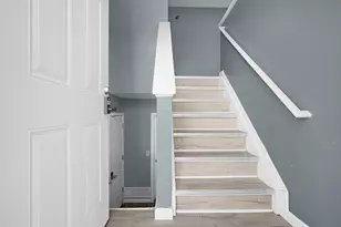 381 Chatterly Ln, Columbus, OH 43207 - Photo 5