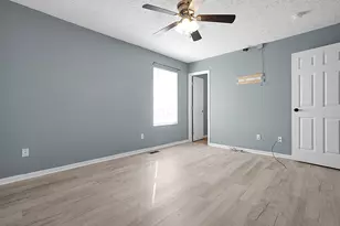 381 Chatterly Ln, Columbus, OH 43207 - Photo 19