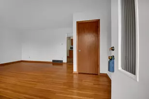 1382 Sherwood Downs E, Newark, OH 43055 - Photo 5