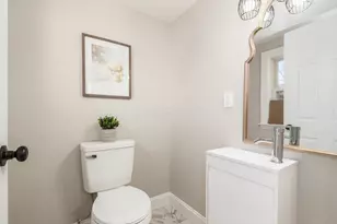 214 Parkwood Ave, Columbus, OH 43203 - Photo 13