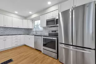 2375 Swansea Rd, Columbus, OH 43221 - Photo 7