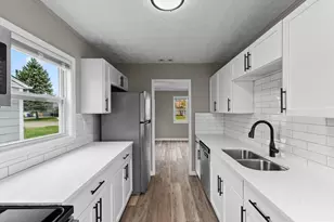 225 Santa Maria Ln, Columbus, OH 43213 - Photo 1