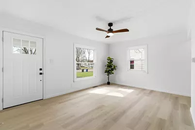 978 E North Broadway Street, Columbus, OH 43224 - Photo 9