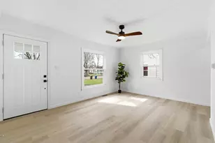 978 E N Broadway St, Columbus, OH 43224 - Photo 9