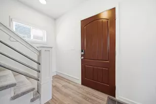 1570 E Rich St, Columbus, OH 43205 - Photo 7