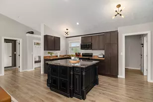 282 Candlewood Blvd, Mount Gilead, OH 43338 - Photo 7