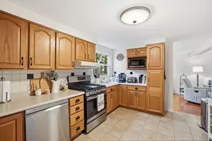 417 Revere Ct, Columbus, OH 43228 - Photo 7