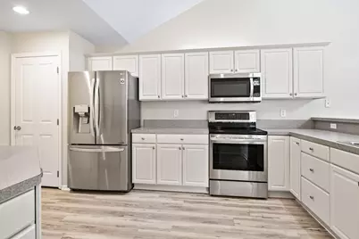 225 Stonegate Loop #225, Pataskala, OH 43062 - Photo 11