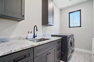 8140 Schleppi Rd, Westerville, OH 43081 - Photo 55