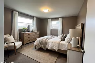 1364 Roberts Pl, Columbus, OH 43207 - Photo 13