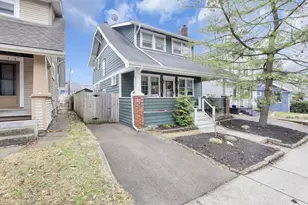 99 E Pacemont Rd, Columbus, OH 43202 - Photo 1