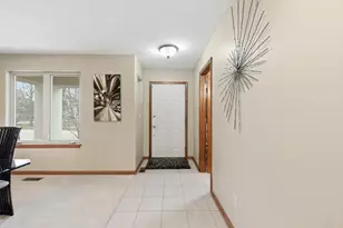 7155 Asheville Park Dr, Columbus, OH 43235 - Photo 5