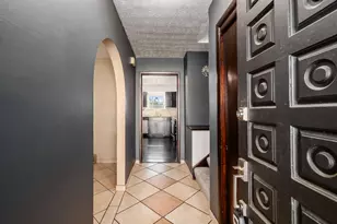 6348 Birkewood St, Columbus, OH 43229 - Photo 3