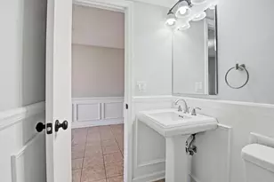 614 Dlyn St, Columbus, OH 43228 - Photo 15