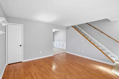 614 Dlyn Street, Columbus, OH 43228 - Photo 5