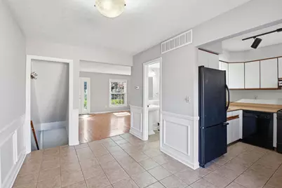 614 Dlyn Street, Columbus, OH 43228 - Photo 7