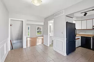 614 Dlyn St, Columbus, OH 43228 - Photo 7