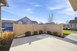 128 Jamie Lynn Cir, Pickerington, OH 43147 - Photo 3