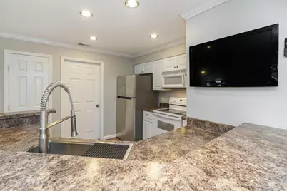 36 W Russell Street, Columbus, OH 43215 - Photo 7