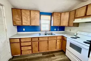 266 10th St, Lancaster, OH 43130 - Photo 11