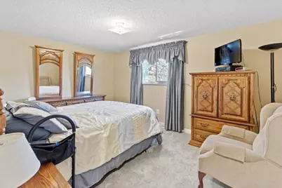 4660 Glenhaven Drive, Columbus, OH 43231 - Photo 11