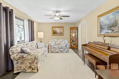 4660 Glenhaven Drive, Columbus, OH 43231 - Photo 3