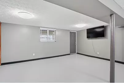 1905 Woodcrest Road, Columbus, OH 43232 - Photo 23