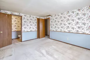 538 N Clayton St, Centerburg, OH 43011 - Photo 13