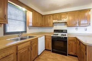 538 N Clayton St, Centerburg, OH 43011 - Photo 3