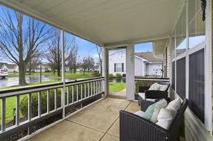8607 Victoria Meadow Ln, Reynoldsburg, OH 43068 - Photo 3