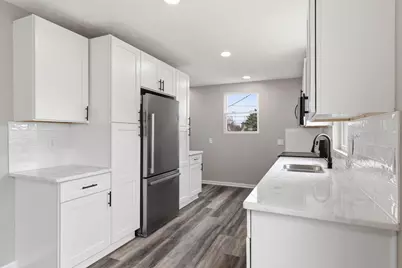 1784 S Champion Avenue, Columbus, OH 43207 - Photo 7