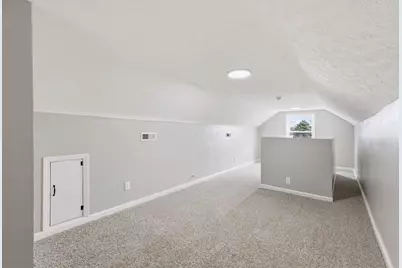 1784 S Champion Avenue, Columbus, OH 43207 - Photo 17