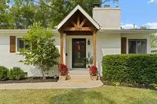 2390 Zollinger Rd, Upper Arlington, OH 43221 - Photo 9