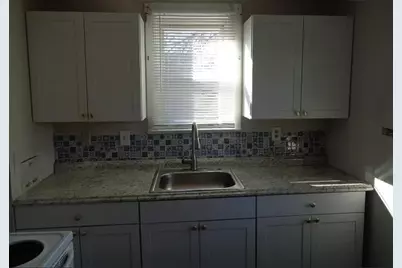 1070 E 16th Avenue, Columbus, OH 43211 - Photo 5