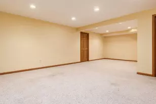 365 Sycamore Woods Ln, Columbus, OH 43230 - Photo 39