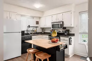 5381 Valley Ln E, Columbus, OH 43231 - Photo 13