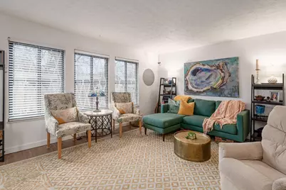 5381 Valley Lane E, Columbus, OH 43231 - Photo 7