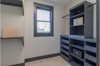 295 E 5th Avenue, Columbus, OH 43201 - Photo 31