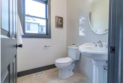 295 E 5th Avenue, Columbus, OH 43201 - Photo 21