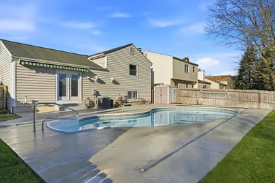 2176 Bigby Hollow Street, Columbus, OH 43228 - Photo 35