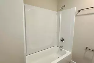 6518 Centennial Dr, Reynoldsburg, OH 43068 - Photo 9