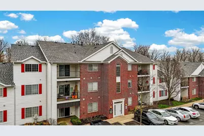 6200 Harbour Pointe #301, Columbus, OH 43231 - Photo 3