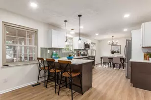 3873 Tweedsmuir Dr, Columbus, OH 43221 - Photo 9