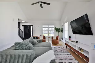 348 Holly Grove Rd, Lewis Center, OH 43035 - Photo 9