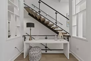 318 Cornelius St, Columbus, OH 43215 - Photo 13